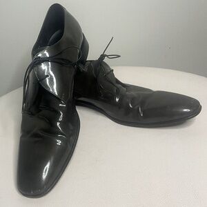 Salvatore FERRAGAMO Men’s Gray Patent Leather Shoes